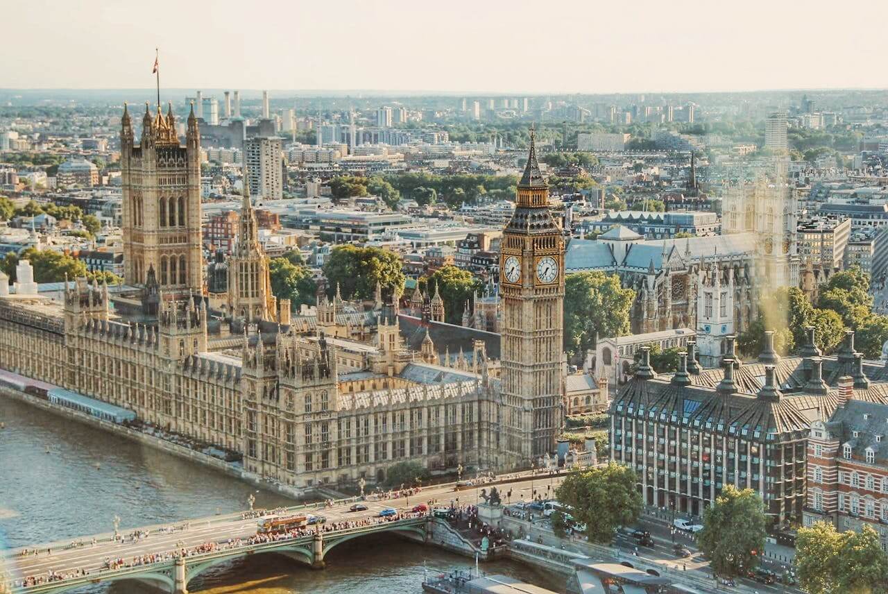 Londoni városkép tavasszal, márciusi utazáshoz